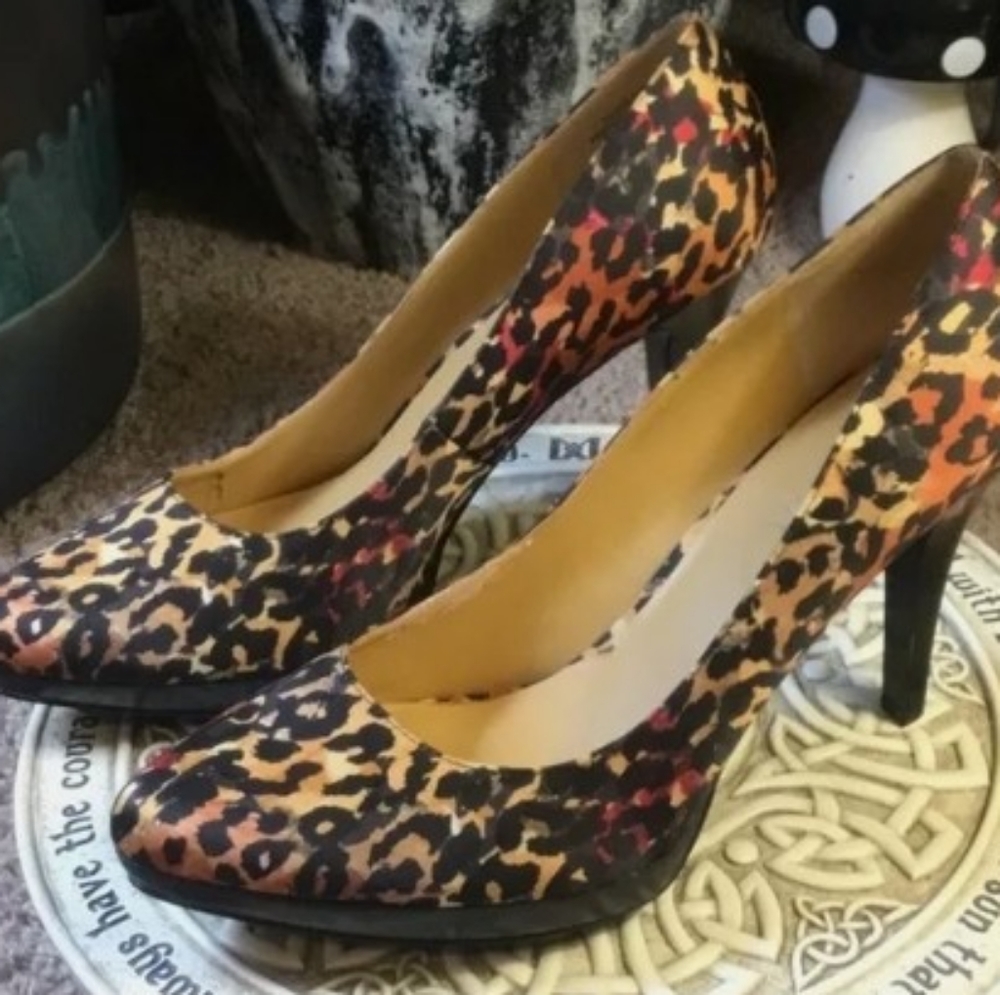 Nine West Gold and Black Leopard Platform Heels